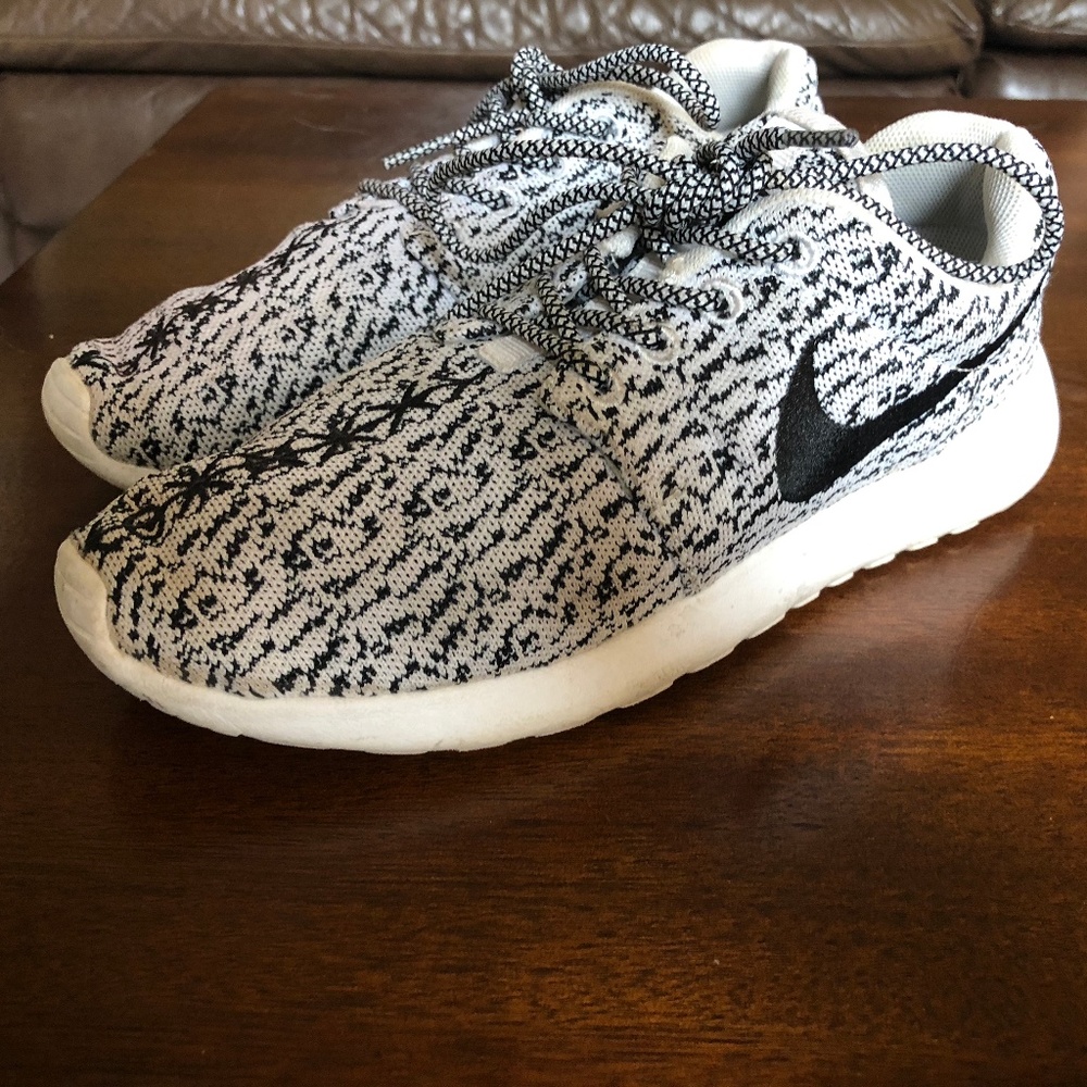 Knockoff Rosche Print Shoes